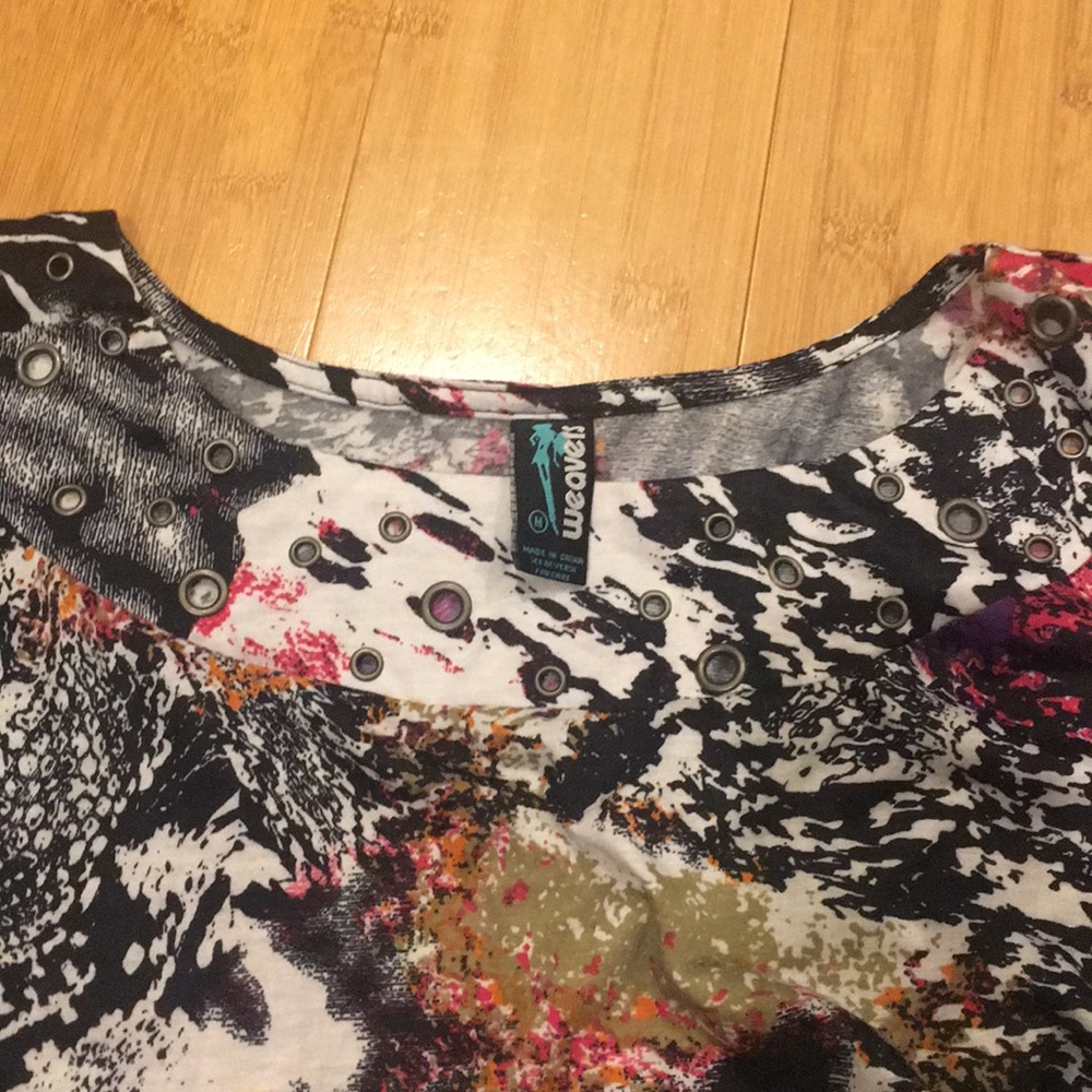 Patterned top - Picture 2 of 2